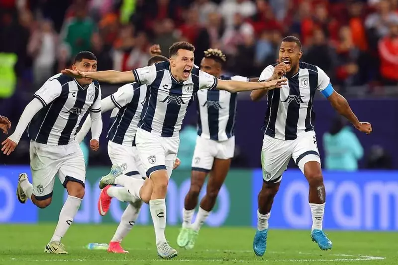 كينيدي يتنافس ضد بايدو.. تشكيلة باتشوكا وريد بول سالزبورج في بطولة كأس العالم للأندية كينيدي يتنافس ضد بايدو.. تشكيلة باتشوكا وريد بول سالزبورج في بطولة كأس العالم للأندية