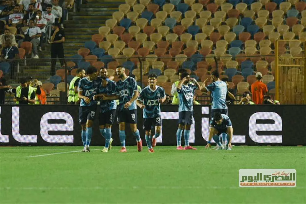 «لا أستطيع الاحتفال أمام الزمالك».. تصريحات خاصة من مصطفى فتحي قبل نهائي كأس مصر «لا أستطيع الاحتفال أمام الزمالك».. تصريحات خاصة من مصطفى فتحي قبل نهائي كأس مصر