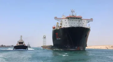 لا إصابات أو وفيات: رئيس قناة السويس يوضح ملابسات حادث جنوح سفينة الغطس RED ZED 1