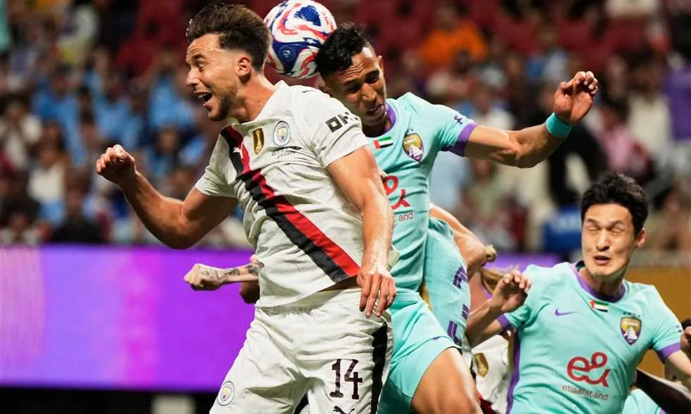لاعب العين: نطمح لإنهاء مشاركتنا في كأس العالم للأندية بصورة إيجابية لاعب العين: نطمح لإنهاء مشاركتنا في كأس العالم للأندية بصورة إيجابية