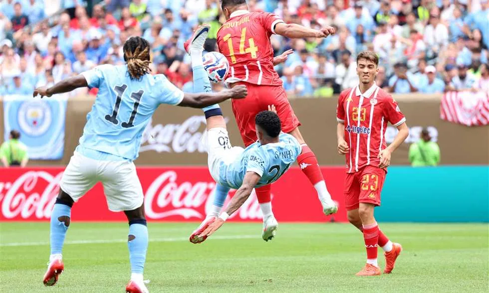لاعب الوداد: قدمنا صورة جيدة للمغرب أمام مانشستر سيتي رغم الخسارة لاعب الوداد: قدمنا صورة جيدة للمغرب أمام مانشستر سيتي رغم الخسارة