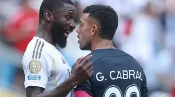 لاعب باتشوكا يرد على تهم روديجر بالعنصرية وفيفا يكشف تفاصيل تحقيقاته الجديدة.