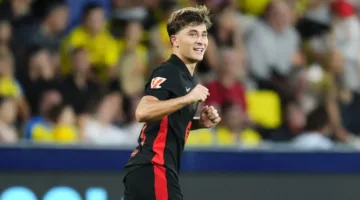 لاعب برشلونة يتجه نحو المغادرة بسبب هانز فليك
