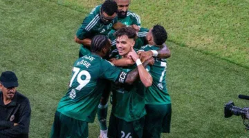 لاعب نادي الأهلي جدة يحصل على عرض احترافي من فريق أوروبي.
