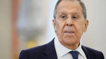 لافروف يتحدث مع عراقجي حول استعداد روسيا لدعم جهود تهدئة الأوضاع