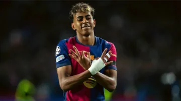 لامين يامال يتجاهل هانز فليك ويختار أبرز اللاعبين والمدرب في دوري أبطال أوروبا