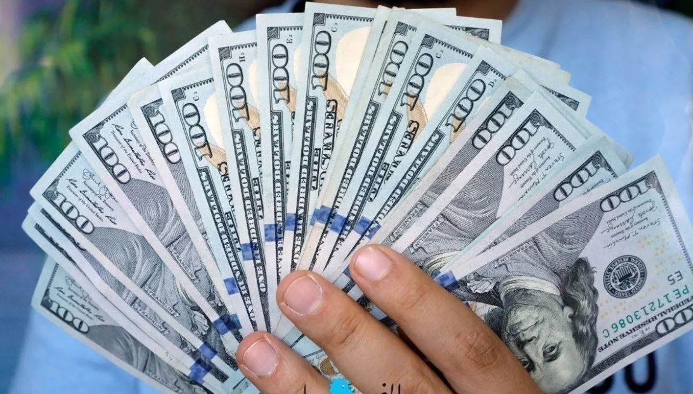 لبنان يرفع حد السحوبات الشهرية بالدولار للتعاميم 158 و166… ما هو المبلغ الجديد؟ لبنان يرفع حد السحوبات الشهرية بالدولار للتعاميم 158 و166… ما هو المبلغ الجديد؟