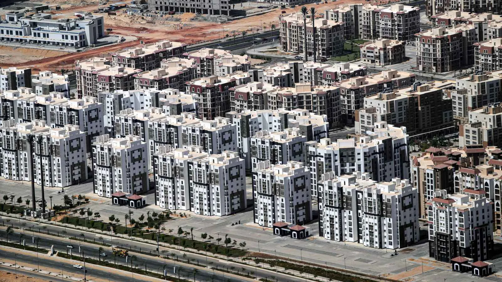 «لجنة الإسكان في النواب» لـ«إرم بزنس»: صادرات العقارات المصرية تحتاج إلى دعم من الحكومة «لجنة الإسكان في النواب» لـ«إرم بزنس»: صادرات العقارات المصرية تحتاج إلى دعم من الحكومة
