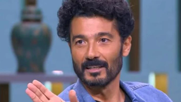“لحظة ممتعة في الحياة”.. خالد النبوي يلتقط لحظة توقيع مجدي يعقوب لكتابه “لحظة ممتعة في الحياة”.. خالد النبوي يلتقط لحظة توقيع مجدي يعقوب لكتابه