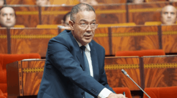 لقجع: القطاع غير المنظم يمثل تحديًا رئيسيًا يستدعي الحاجة إلى التحول نحو نظام الشركات.