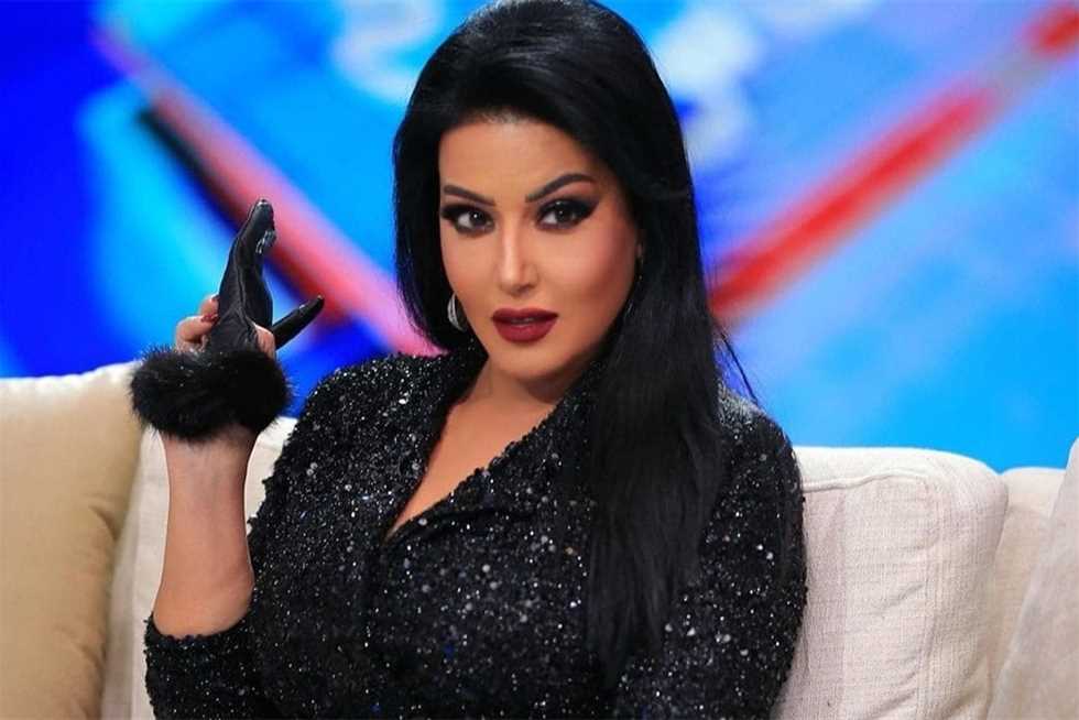 «لقد سئمت من تصرفاتك!».. سمية الخشاب توجه إنذارًا قويًا لإعلامي لبناني. «لقد سئمت من تصرفاتك!».. سمية الخشاب توجه إنذارًا قويًا لإعلامي لبناني.