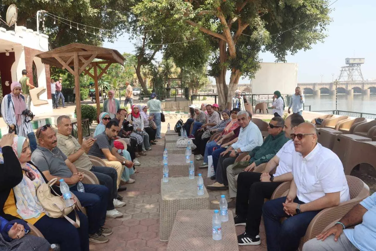محافظ القليوبية يستقبل أول مجموعة سياحية متكاملة لاستكشاف المعالم السياحية والأثرية في المحافظة
