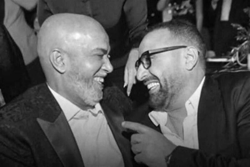 «لم أستطع التوجه إلى القبر».. أحمد السقا يوضح سبب رفضه حضور دفن صديقه سليمان عيد (فيديو) «لم أستطع التوجه إلى القبر».. أحمد السقا يوضح سبب رفضه حضور دفن صديقه سليمان عيد (فيديو)
