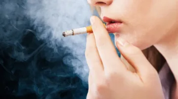 لماذا تُصاب النساء غير المدخّنات بسرطان الرئة؟