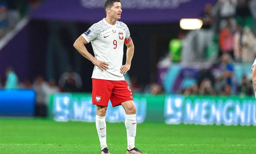 ليفاندوفسكي: أرفض اللعب لمنتخب بولندا في ظل المدرب الحالي ليفاندوفسكي: أرفض اللعب لمنتخب بولندا في ظل المدرب الحالي