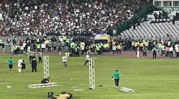 مأساة في ليلة التتويج: 7 لقطات من إصابة مشجعي مولودية الجزائر