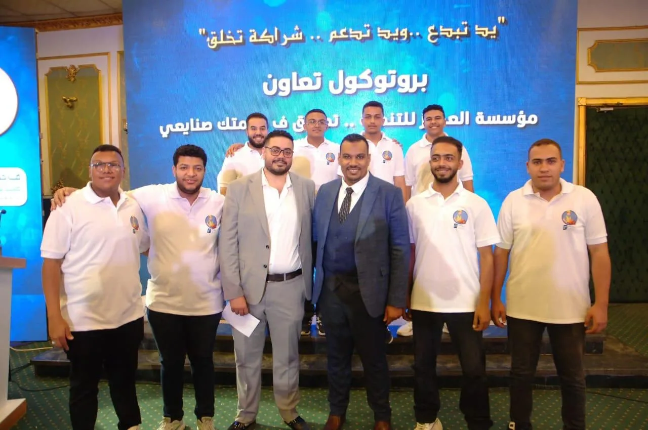 مؤسسة العجوز للتنمية تُصدر تطبيق “خدماتي مع الصنايعي” مؤسسة العجوز للتنمية تُصدر تطبيق “خدماتي مع الصنايعي”