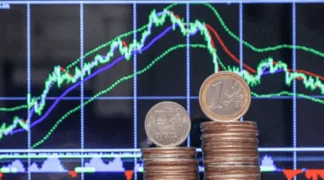ما الذي جعل الروبل الروسي العملة الأكثر قوة على مستوى العالم في عام 2025؟