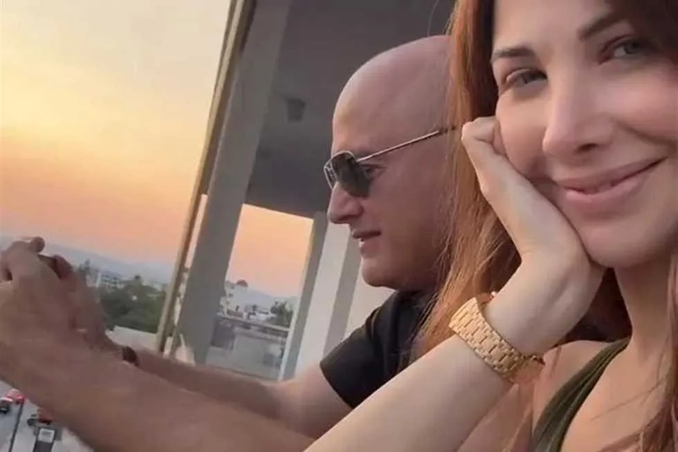 “ماذا يحدث؟” .. نانسي عجرم تتألق في التريند بفيديو حب مع زوجها فادي الهاشم “ماذا يحدث؟” .. نانسي عجرم تتألق في التريند بفيديو حب مع زوجها فادي الهاشم