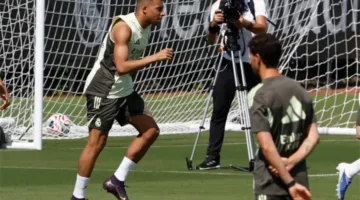 ماركا تكشف مستجدات وضع مبابي وموقفه من مباراة ريال مدريد وسالزبورغ