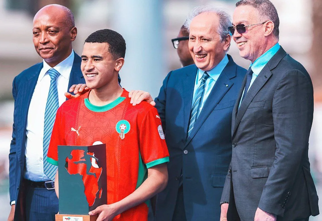 ماركا: عبد الله وزان يمضي في طريق العظماء نحو ريال مدريد ماركا: عبد الله وزان يمضي في طريق العظماء نحو ريال مدريد