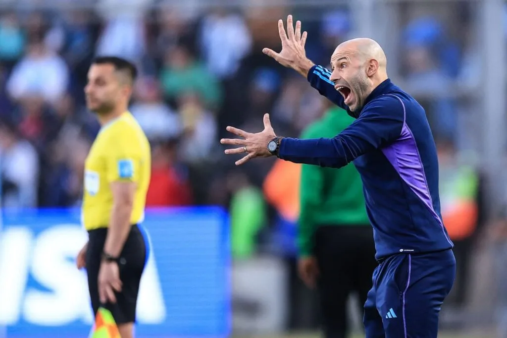 ماسكيرانو: إنريكي سيحول باريس إلى ما يشبه برشلونة، وميسي واجه صعوبات أمامهم أيضاً.