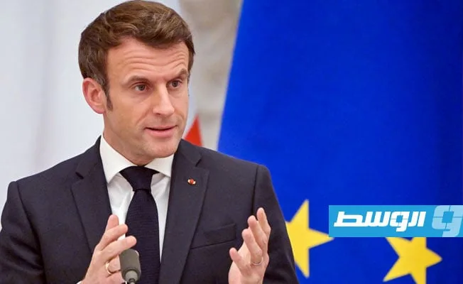 ماكرون: باريس وبرلين ولندن ستطرح مقترحا شاملا للتفاوض مع الإيرانيين ماكرون: باريس وبرلين ولندن ستطرح مقترحا شاملا للتفاوض مع الإيرانيين