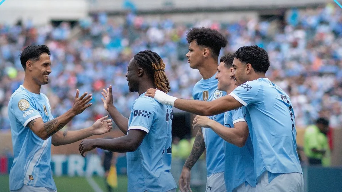 مانشستر سيتي يبدأ رحلته في كأس العالم للأندية بفوز على الوداد المغربي بهدفين دون رد مانشستر سيتي يبدأ رحلته في كأس العالم للأندية بفوز على الوداد المغربي بهدفين دون رد