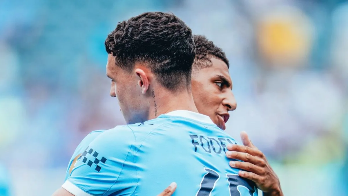 مانشستر سيتي ينهي الجولة الأولى متفوقًا على الوداد المغربي بهدفين في بطولة كأس العالم للأندية مانشستر سيتي ينهي الجولة الأولى متفوقًا على الوداد المغربي بهدفين في بطولة كأس العالم للأندية
