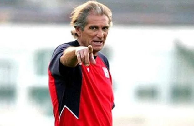 مانويل جوزيه يوضح رده على عرض الزمالك وموقفه من مغادرة الأهلي مانويل جوزيه يوضح رده على عرض الزمالك وموقفه من مغادرة الأهلي
