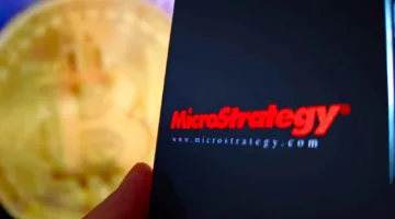 «مايكروستراتيجي» تستثمر أكثر من مليار دولار في شراء عملات «بيتكوين»