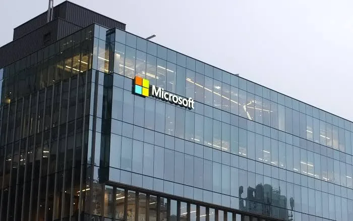 «مايكروسوفت» تخطط لتقليص عدد موظفيها في قطاع ألعاب Xbox