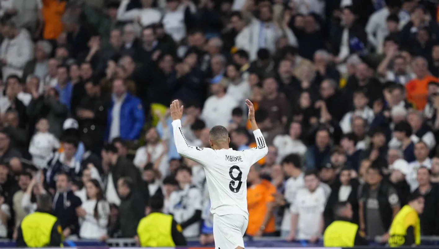 مبابي قد يتعرض للغياب عن لقاء الهلال في كأس العالم للأندية مبابي قد يتعرض للغياب عن لقاء الهلال في كأس العالم للأندية