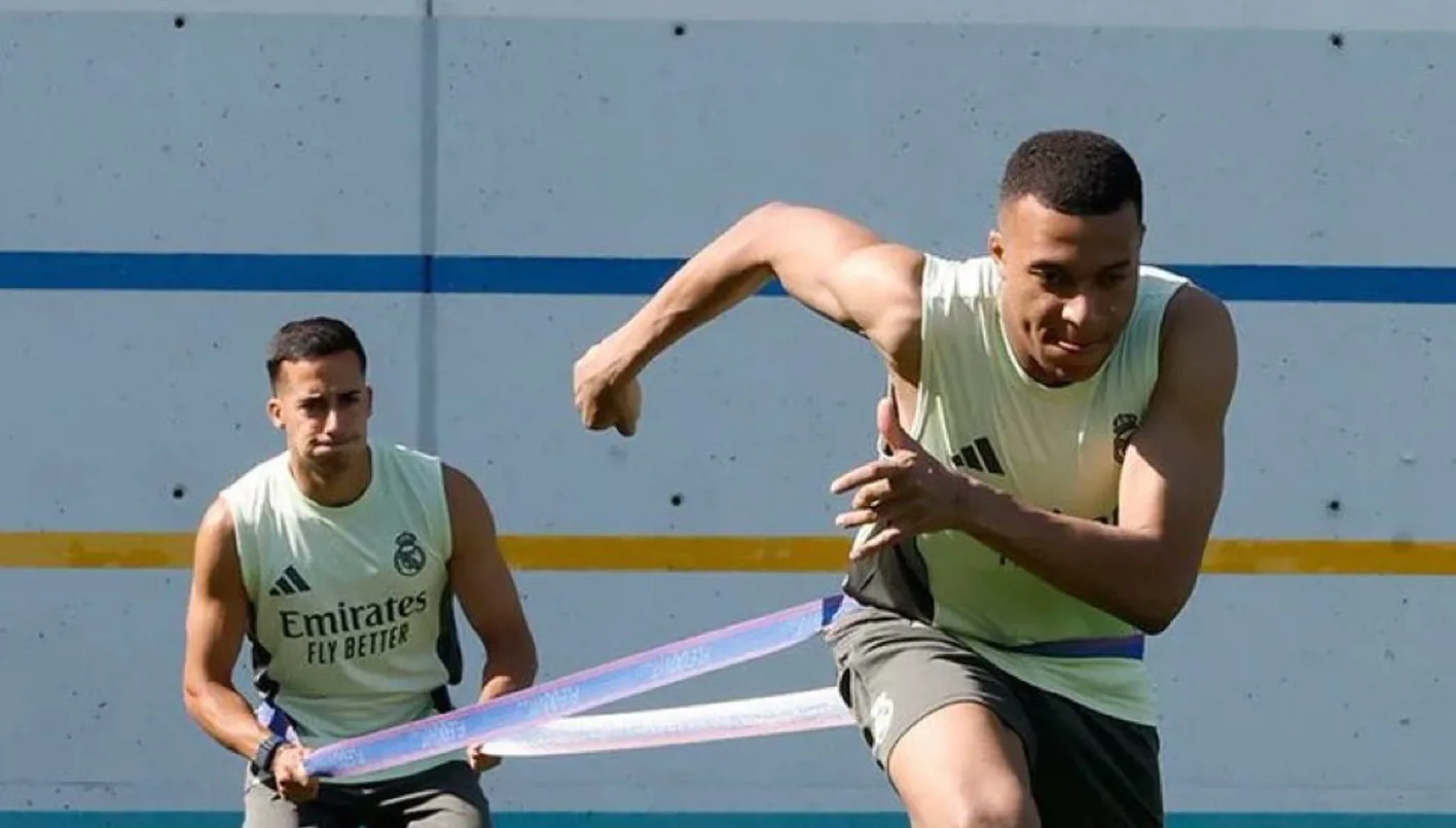 مبابي يثير القلق في ريال مدريد قبل مواجهة باتشوكا مبابي يثير القلق في ريال مدريد قبل مواجهة باتشوكا