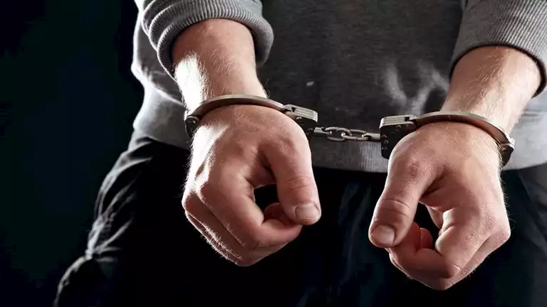مباحث المصنفات تقبض على مدير مطبعة بغير تفويض في القاهرة مباحث المصنفات تقبض على مدير مطبعة بغير تفويض في القاهرة