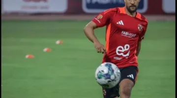مباراة باتشوكا تشير إلى قرب مغادرة لاعب أجنبي الأهلي بناءً على قرار ريبييرو.