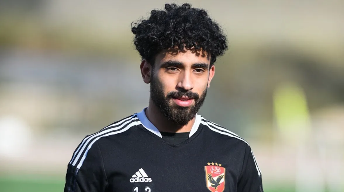 مثل زيزو.. مروان عطية يطلب تعديل عقده مع الأهلي مثل زيزو.. مروان عطية يطلب تعديل عقده مع الأهلي