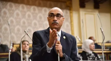«مجرد كتابة على ورق».. النائب إيهاب منصور يرفض الميزانية العامة للدولة: المواطن بلا سرير في المستشفى ولا مقعد في المدرسة.