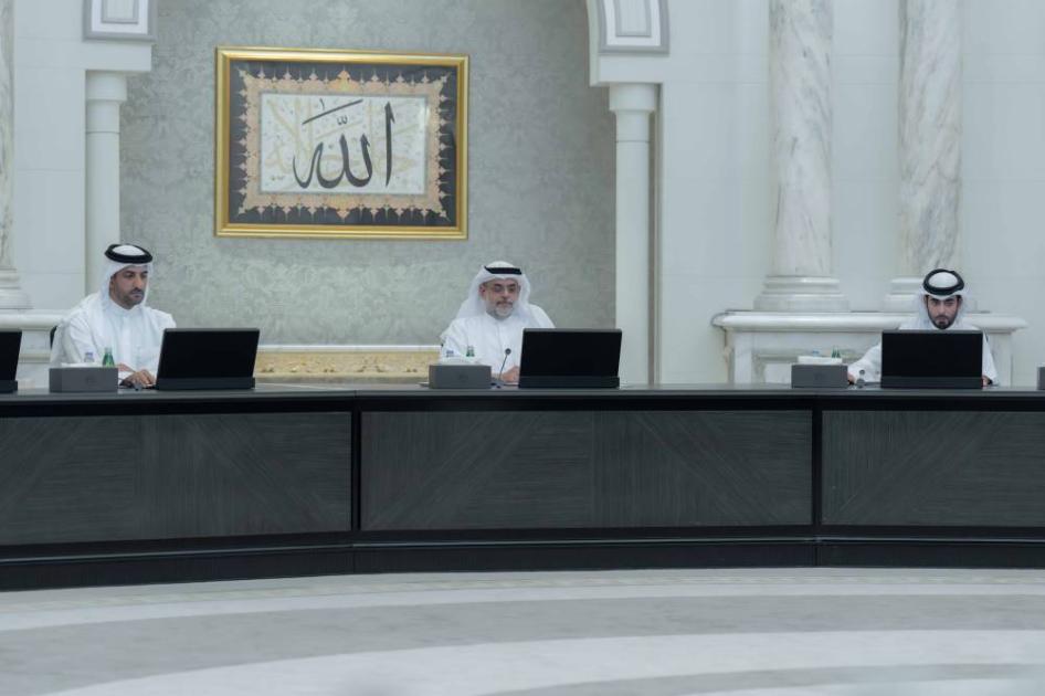 «مجلس الشارقة التنفيذي» يوافق على مشروع قانون الموارد البشرية ويأمر بإتمام الإجراءات اللازمة له «مجلس الشارقة التنفيذي» يوافق على مشروع قانون الموارد البشرية ويأمر بإتمام الإجراءات اللازمة له
