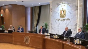 مجلس الوزراء يجتمع أسبوعياً لمناقشة مجموعة من القضايا الحيوية
