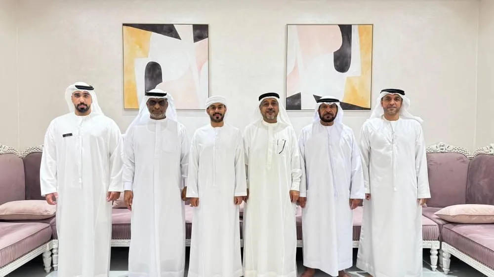 مجلس ضاحية الحوامي يلتقي بالحجاج العائدين