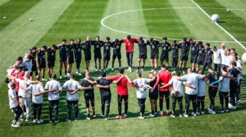 محاضرة توجيهية لفريق الأهلي قبل مواجهة بورتو في كأس العالم للأندية