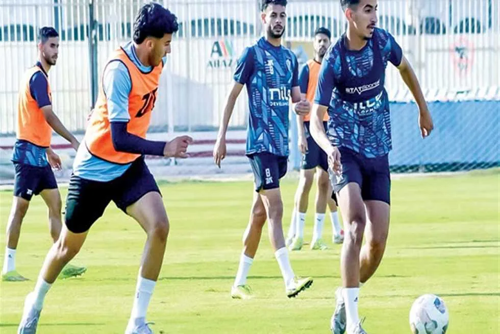 محاضرة فنية وتدريبات استراتيجية للاعبي الزمالك تحضيرًا لمباراة بيراميدز محاضرة فنية وتدريبات استراتيجية للاعبي الزمالك تحضيرًا لمباراة بيراميدز