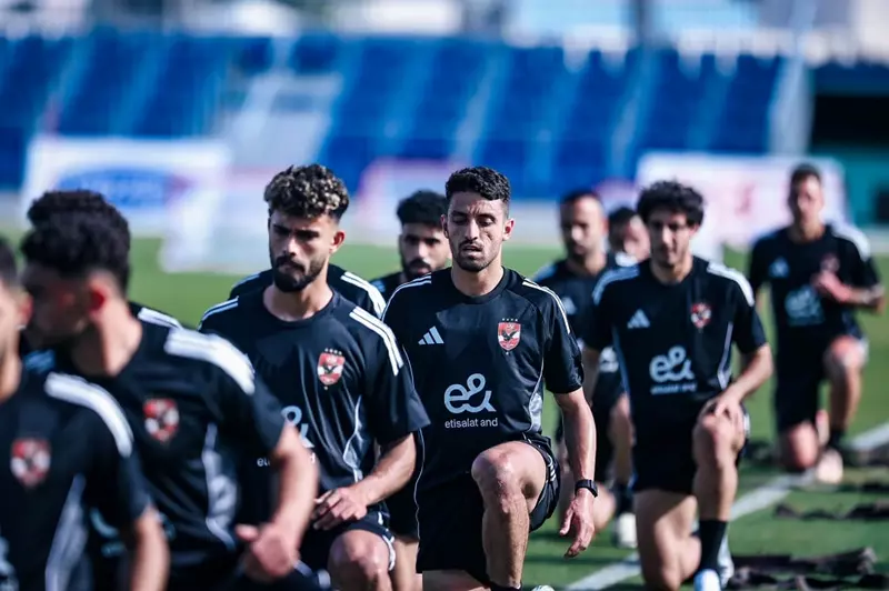 “محاضرة فيديو من ريبيرو” … الأهلي يواصل تدريباته في أمريكا. “محاضرة فيديو من ريبيرو” … الأهلي يواصل تدريباته في أمريكا.