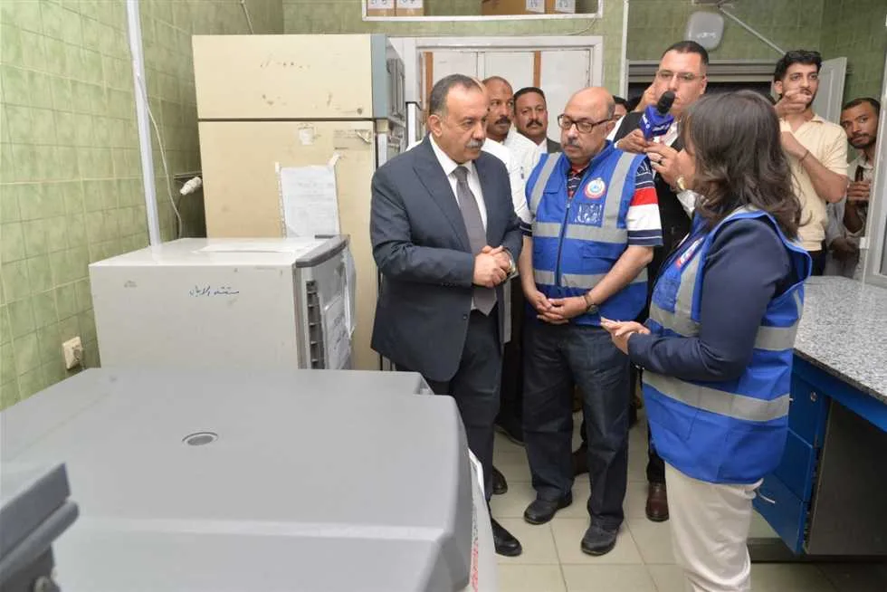 محافظ أسيوط ي inaugurate وحدتين لفصل مشتقات الدم وتصوير الأشعة المقطعية في مستشفى الإيمان العام