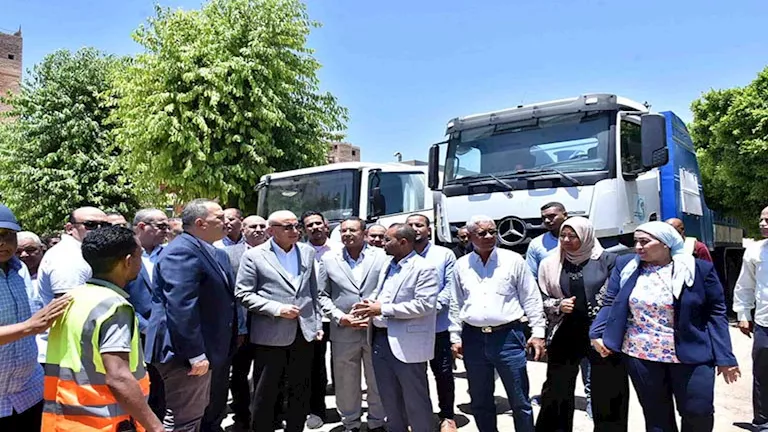 محافظ الأقصر يزور أسطول المركبات الحديثة لشركة المياه محافظ الأقصر يزور أسطول المركبات الحديثة لشركة المياه