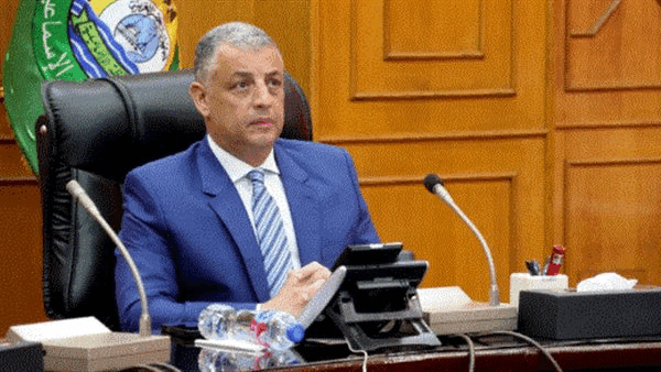 محافظ الإسماعيلية يتناول متطلبات المواطنين في مجال مياه الشرب ويشدد: “توفير مياه نظيفة حق لكل فرد” محافظ الإسماعيلية يتناول متطلبات المواطنين في مجال مياه الشرب ويشدد: “توفير مياه نظيفة حق لكل فرد”