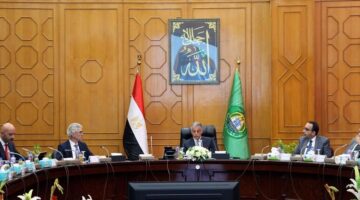 محافظ الإسماعيلية يستقبل بعثة من الاتحاد الأوروبي لمناقشة فرص الاستثمار والتنمية