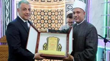 محافظ الإسماعيلية يشارك في احتفال السنة الهجرية الجديدة في مسجد الروضة الشريفة