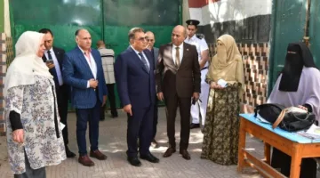 محافظ الدقهلية يقوم بجولة في لجان الثانوية العامة ويشدد على اهتمامه الكامل بالطلاب